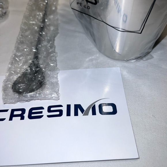 Cresimo 24 Oz. Stainless Steel Cocktail Shaker w/built-in strainer 3 Pce Set New - Picture 12 of 16